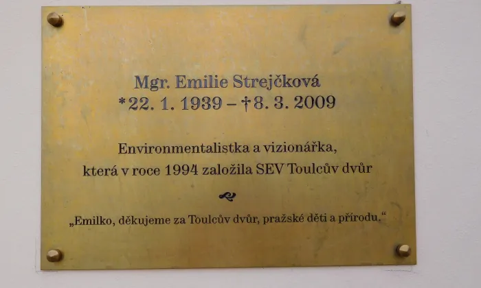 Toulcův dvůr