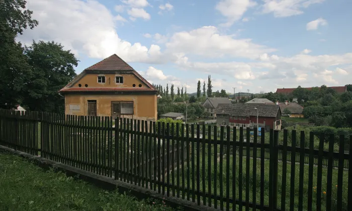 Zahrádky 25