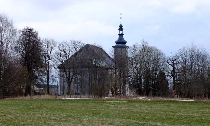smírčí kříž v Mnichově nad kostelem