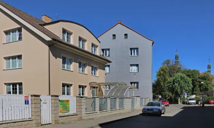 sokolovna v Uhříněvsi