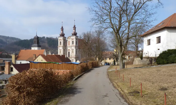 Oranžerie s hrnčírnou, Lomnice