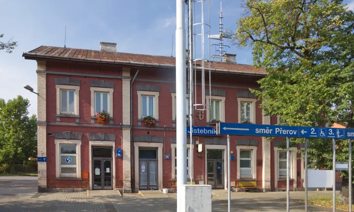 Jistebník (nádraží)