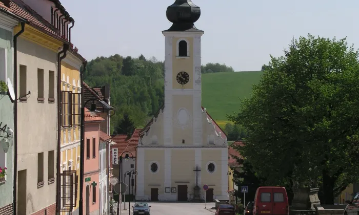 Radnice v Benešově nad Černou
