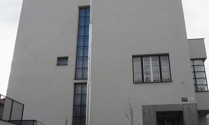 Rodinný dvojdům Kameníčkova 26 a 24