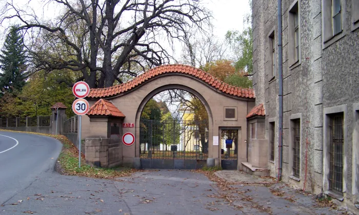 Zbraslavské náměstí čp. 455