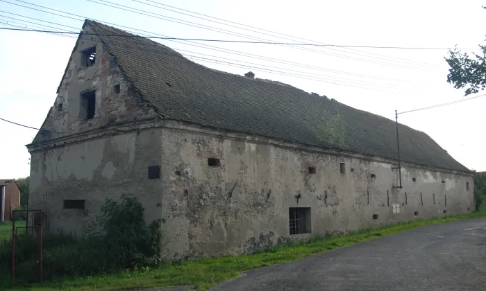 Zemědělský dvůr čp. 10