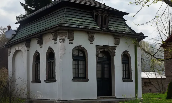 zahradní pavilon – jaro
