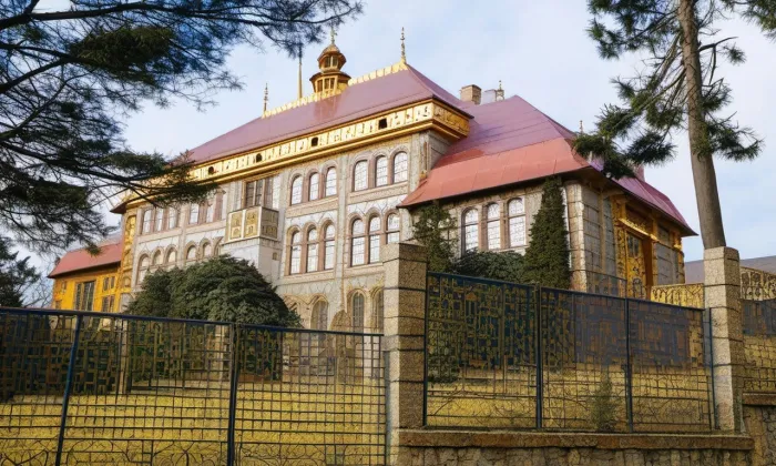 Škola (Malé Svatoňovice) – iluminace