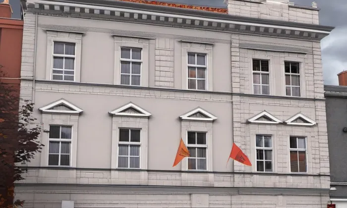 Dům U Černého kříže (Kolín) – podzim