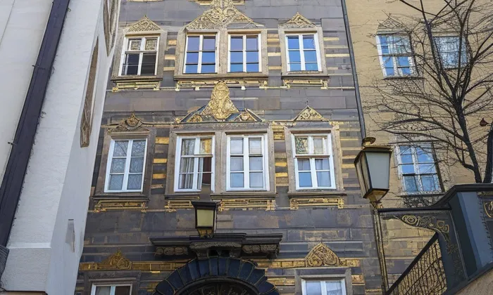 Dům U Nejsvětější Trojice – iluminace