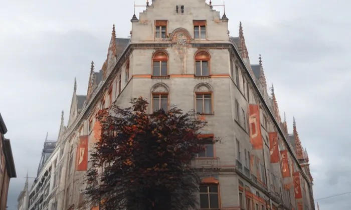 Hotel Paříž – podzim