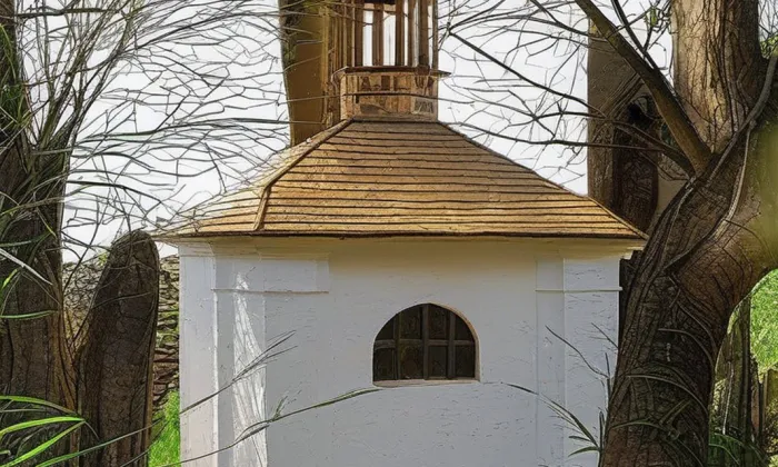 Kaplička (Kostelní Bříza) – léto
