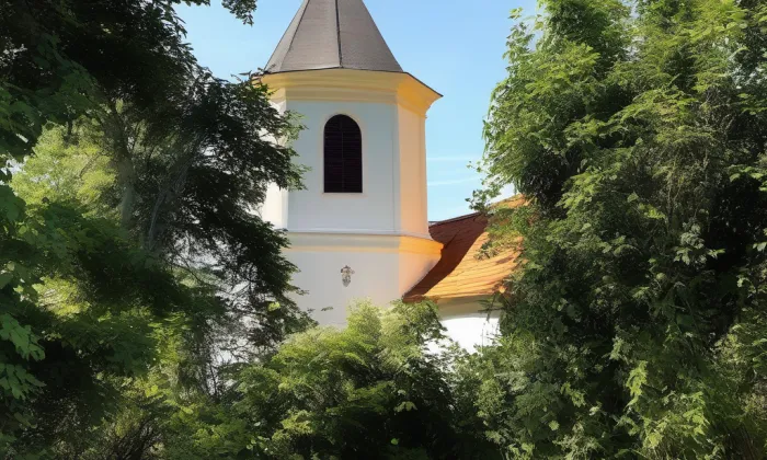 Kostel Panny Marie Sněžné – léto