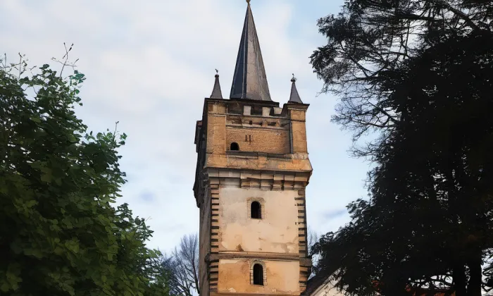 Městské opevnění ve Vysokém Mýtě – noc