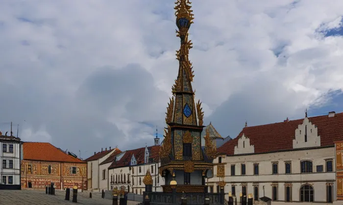 Sloup Nejsvětější Trojice (Kadaň) – iluminace