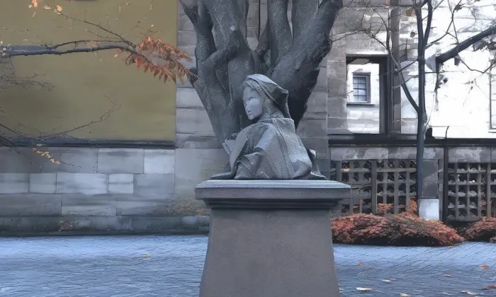 Socha Anděla Strážce (Žatec) – podzim