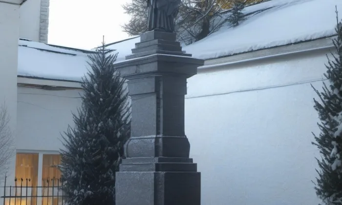 Socha svatého Jana Nepomuckého (Chrast) – zima