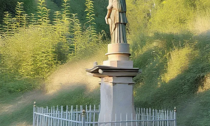 Socha svatého Jana Nepomuckého (Dlouhá Třebová) – léto