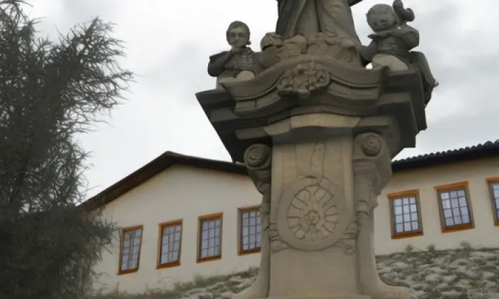 Socha svatého Jana Nepomuckého (Výprachtice) – noc