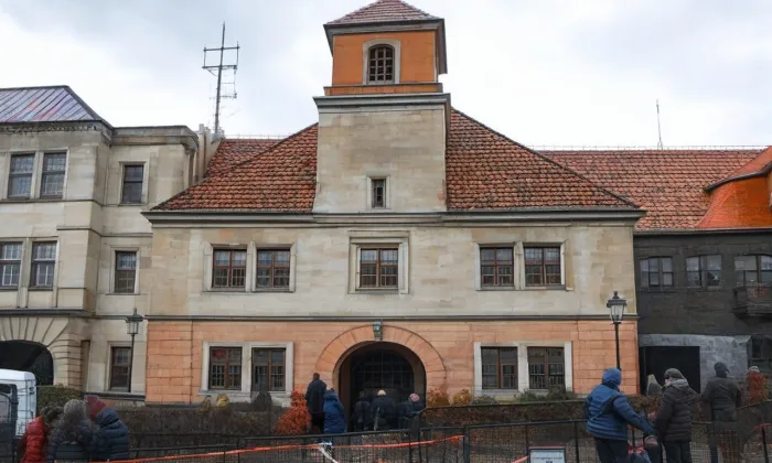 stará radnice ve Voticích – podzim