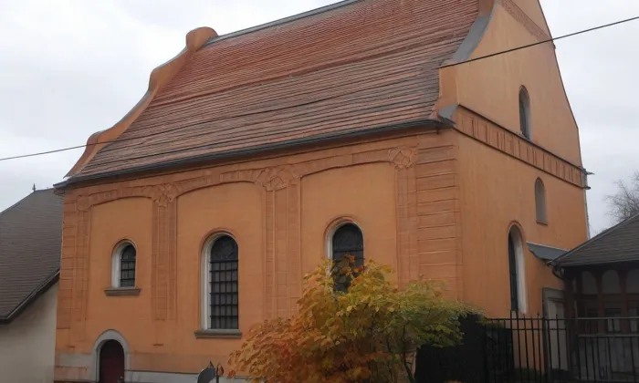 Synagoga v Batelově – podzim