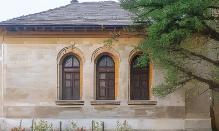 Synagoga v Třebívlicích – jaro