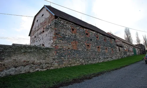 Auersperský zemědělský dvůr