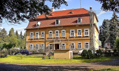 Bratislavská 998 a 3055