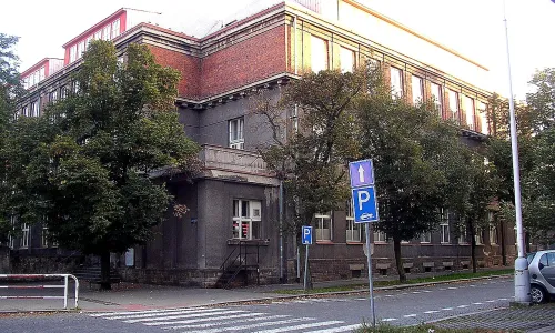 Budova střední průmyslové školy
