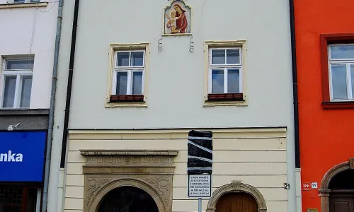 Dolní náměstí 21