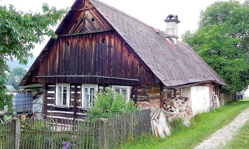 Domy čp. 14 a 77