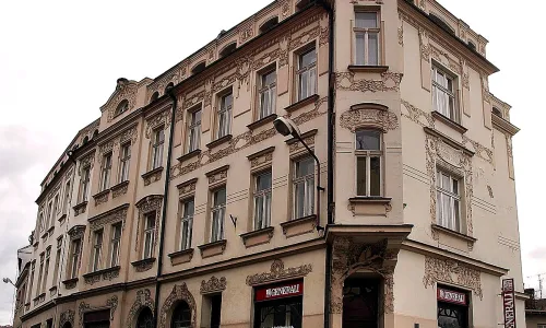 Dvojdům Husova 74