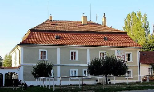 Dvůr Bulovka