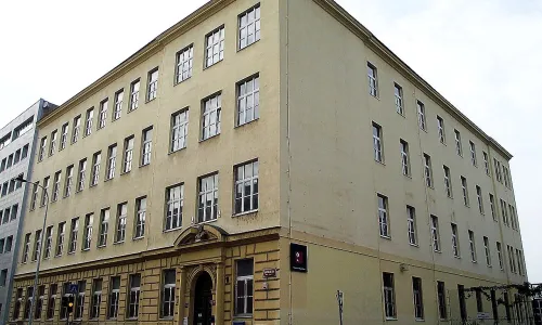 International ART CAMPUS Prague