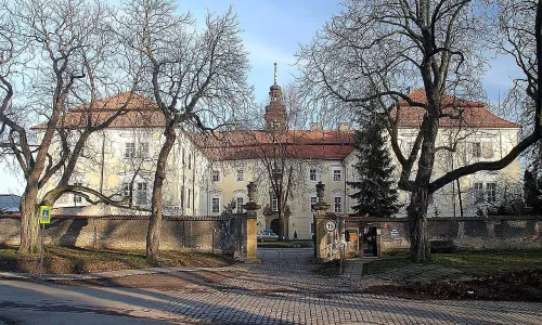 Zámek Rožďalovice