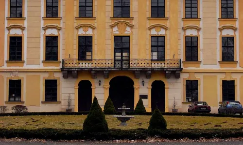 hrad Zahrádky