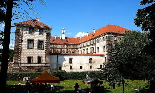 zámek Nelahozeves