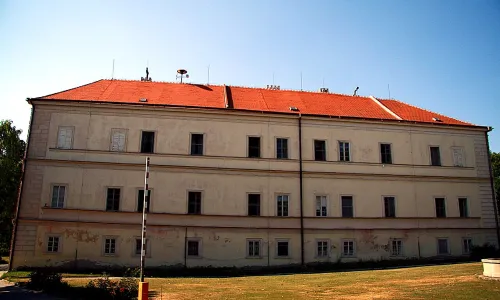zámek Nové Syrovice