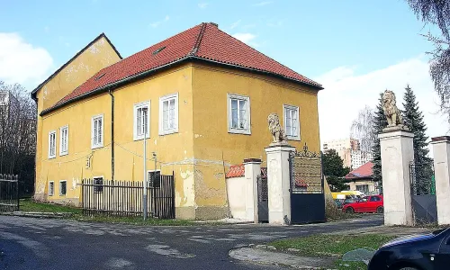 zámek Práče