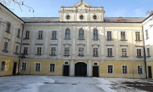 zámek Staré Hobzí