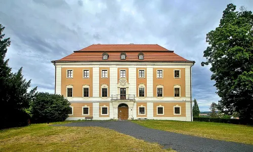 zámek Valeč