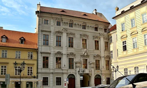 Hartigovský palác