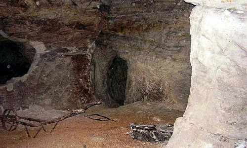 Hutě