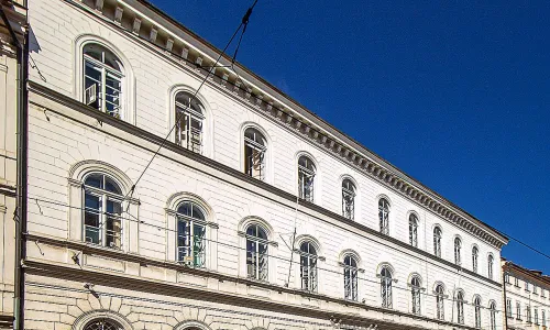 Palác Lažanských v Karmelitské