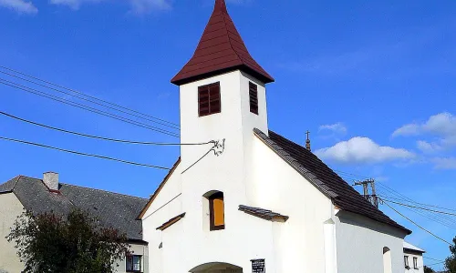 Kaple Povýšení svatého Kříže (Lovětín)