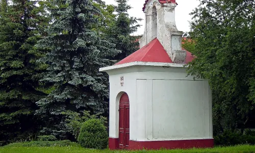 Kaplička svatého Jana Nepomuckého (Velké Chvalovice)
