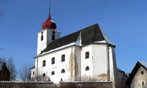 Kostel Nanebevzetí Panny Marie (Malá Morava)
