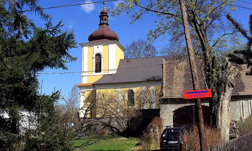 Kostel Nanebevzetí Panny Marie (Okna)