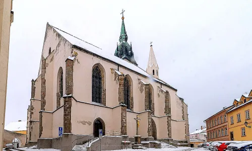 Kostel Nanebevzetí Panny Marie v Jindřichově Hradci