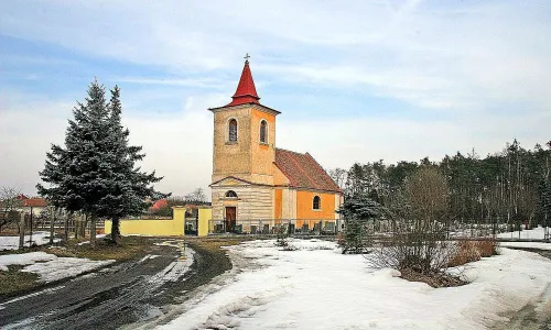 Kostel Nejsvětější Trojice (Lipec)